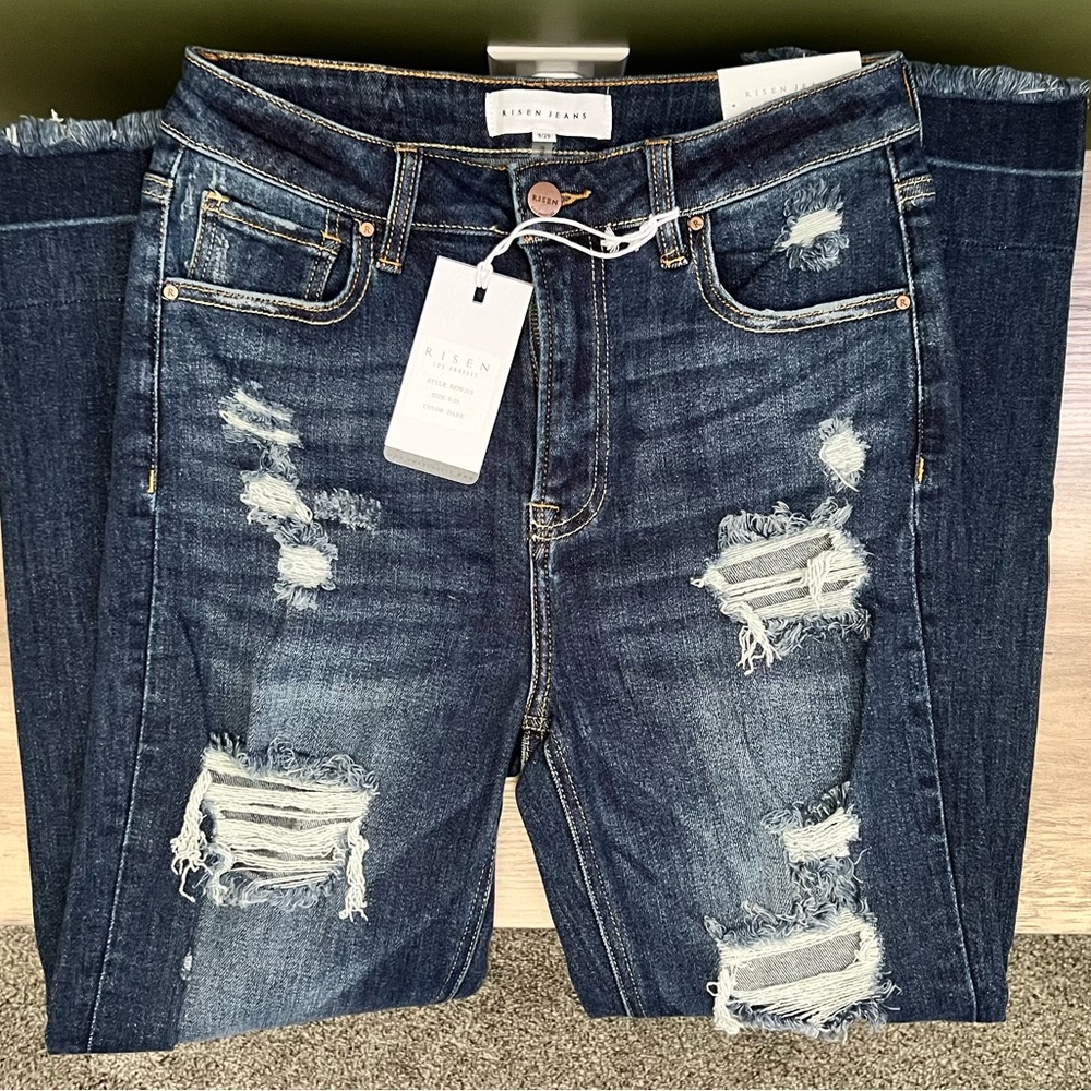 NWT - RISEN Sexy Back Dark Wash Distressed Shadow Hem Straight Leg Jeans Size 9